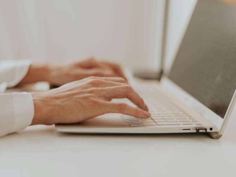 Trabajo remoto y derecho laboral: ¿qué revisar antes de fin de año?